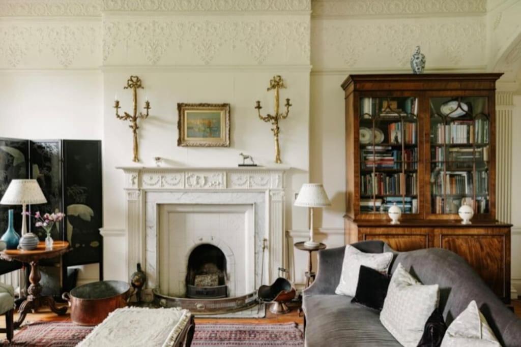 Cressy Hall - Historic Grade II Listed Manor, Gorgeous Topiary Garden Gosberton Exteriör bild